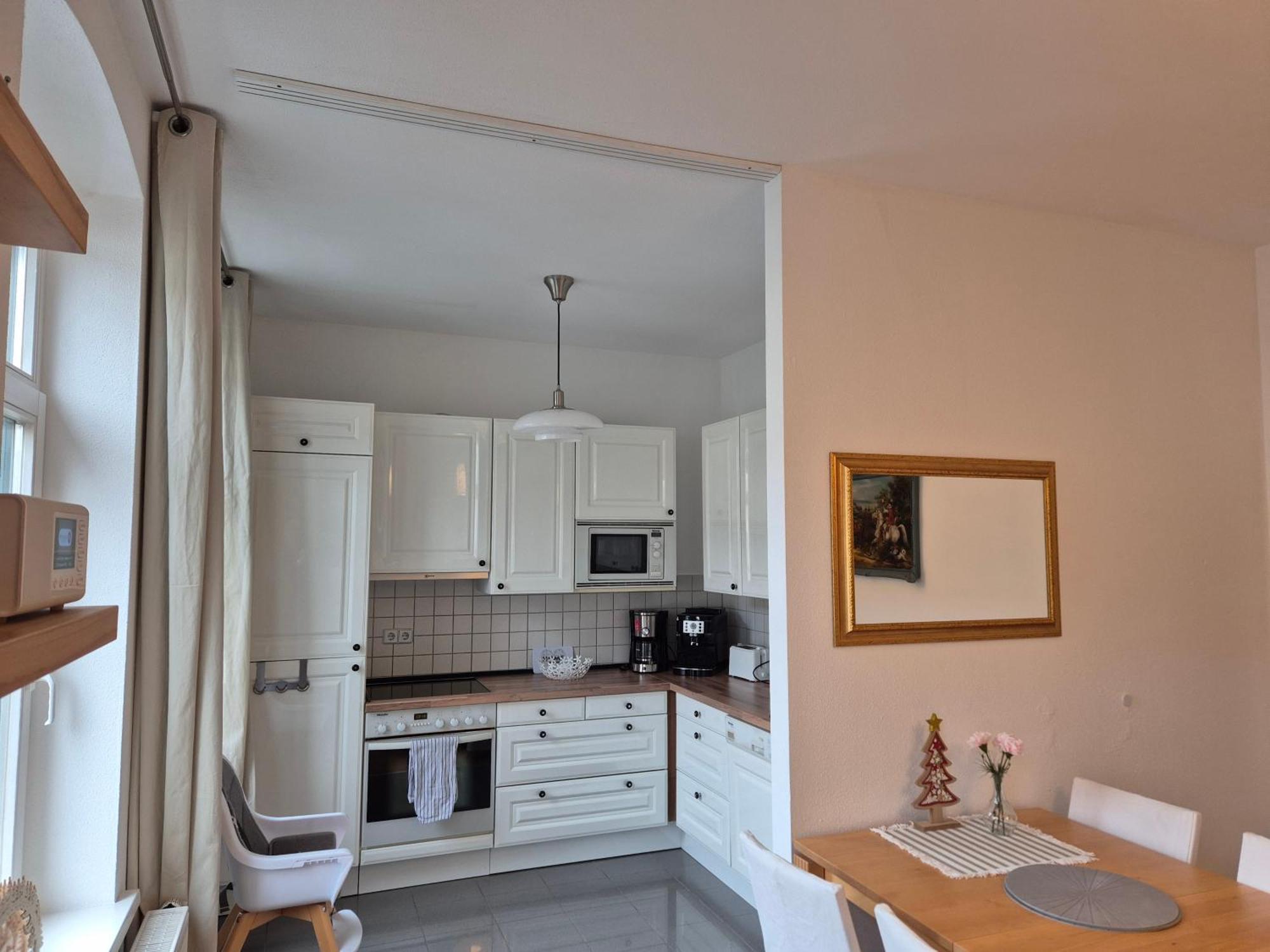 Saxonia De Luxe: Modern 2-Room Apartment with Parking in Chemnitz Exterior photo